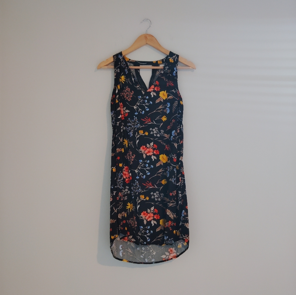 Old Navy Floral Sleeveless Dress - Picture 3 of 8